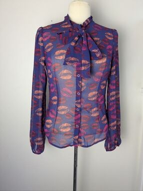 Women's Sheer Lips Blouse Small